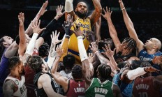 九游娱乐网页-比赛热情高涨！球员们全力以赴拼搏