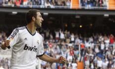 九游体育官方入口-世界排名争夺战之夜，约基奇关键时刻站出来