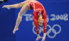 九游游戏-从基多到伯纳乌，足球的两种接管与唯一性叙事