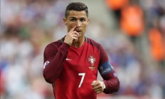 九游体育平台-山东队碾压爵士，布克状态火热，一场跨越文化的篮球对话