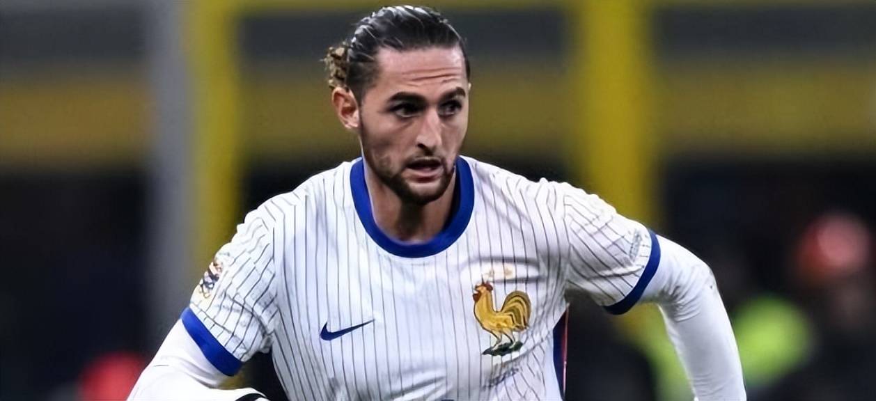 法国战神仍稳坐主力位置,英格兰队晋级 法国战神仍稳坐主力位置,英格兰队晋级