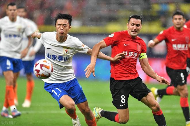 势均力敌!豪门队伍展开激烈战斗的简单介绍 势均力敌!豪门队伍展开激烈战斗的简单介绍