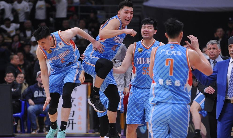 包含云南男篮落败遭遇反击，心态调整迎接下一场较量的词条