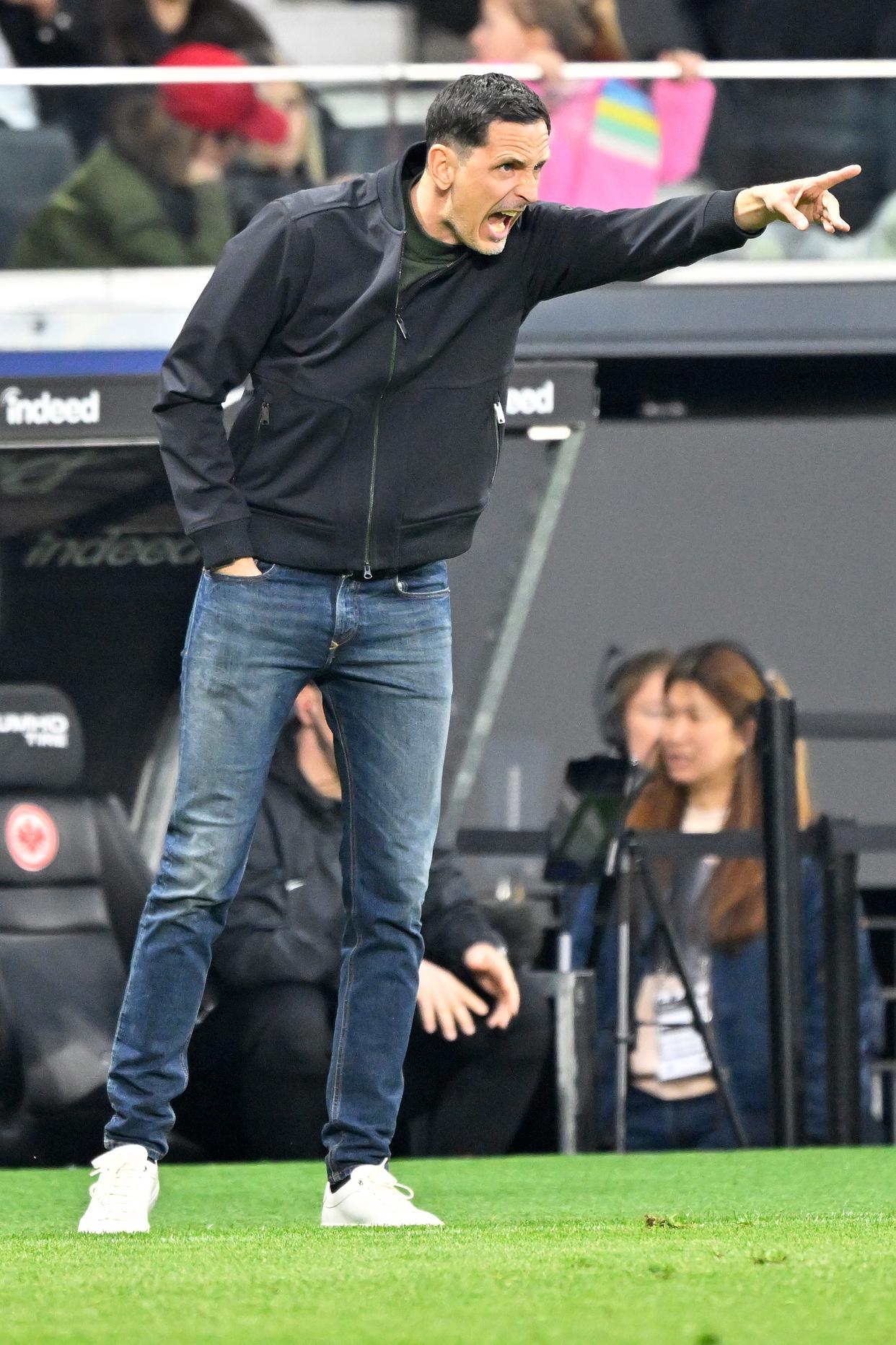 斯图加特踢出进攻火力，大胜对手引关注的简单介绍