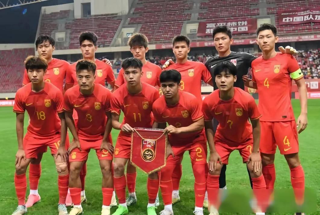 中超球队表现出色，轻松晋级