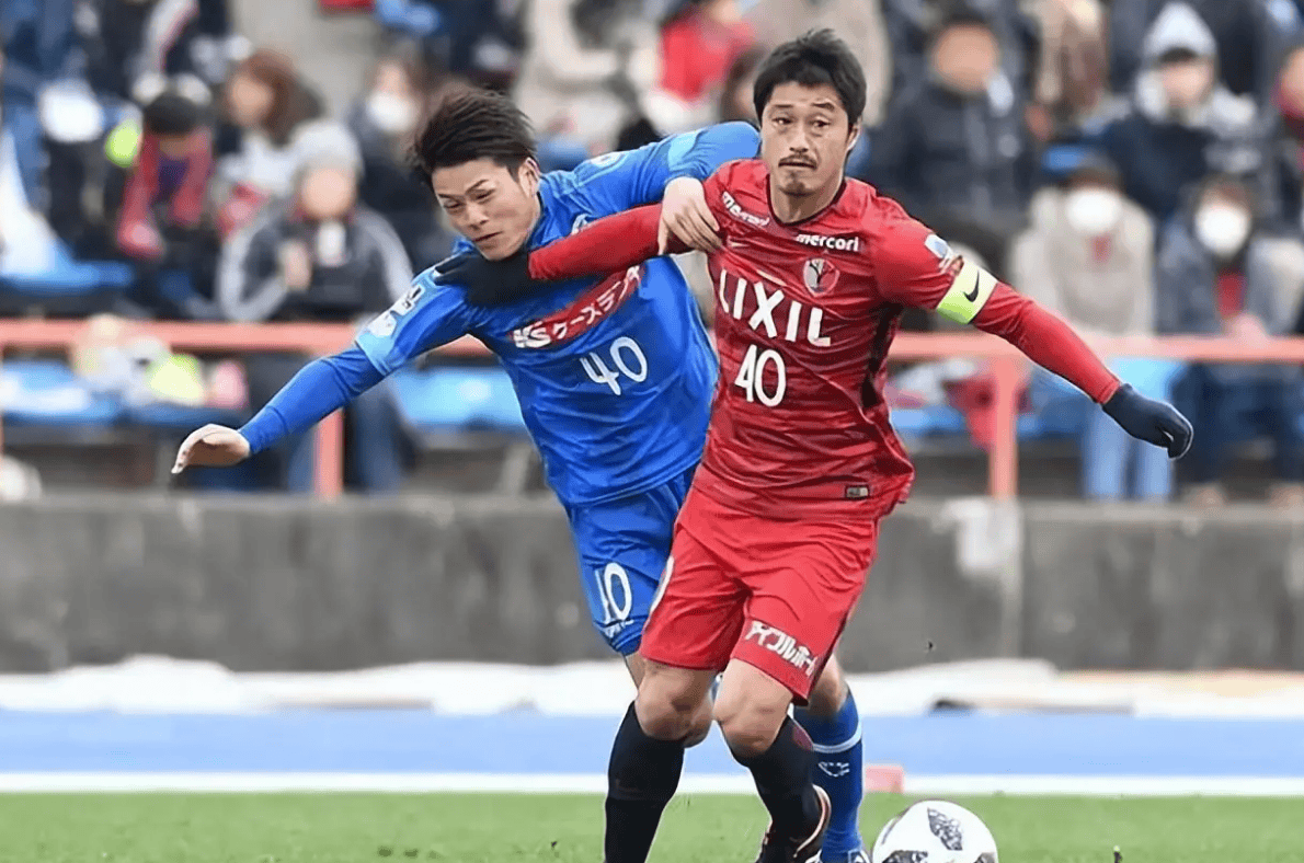 包含鹿岛鹿角主帅：球队需要更多训练以备亚冠下一场比赛的词条