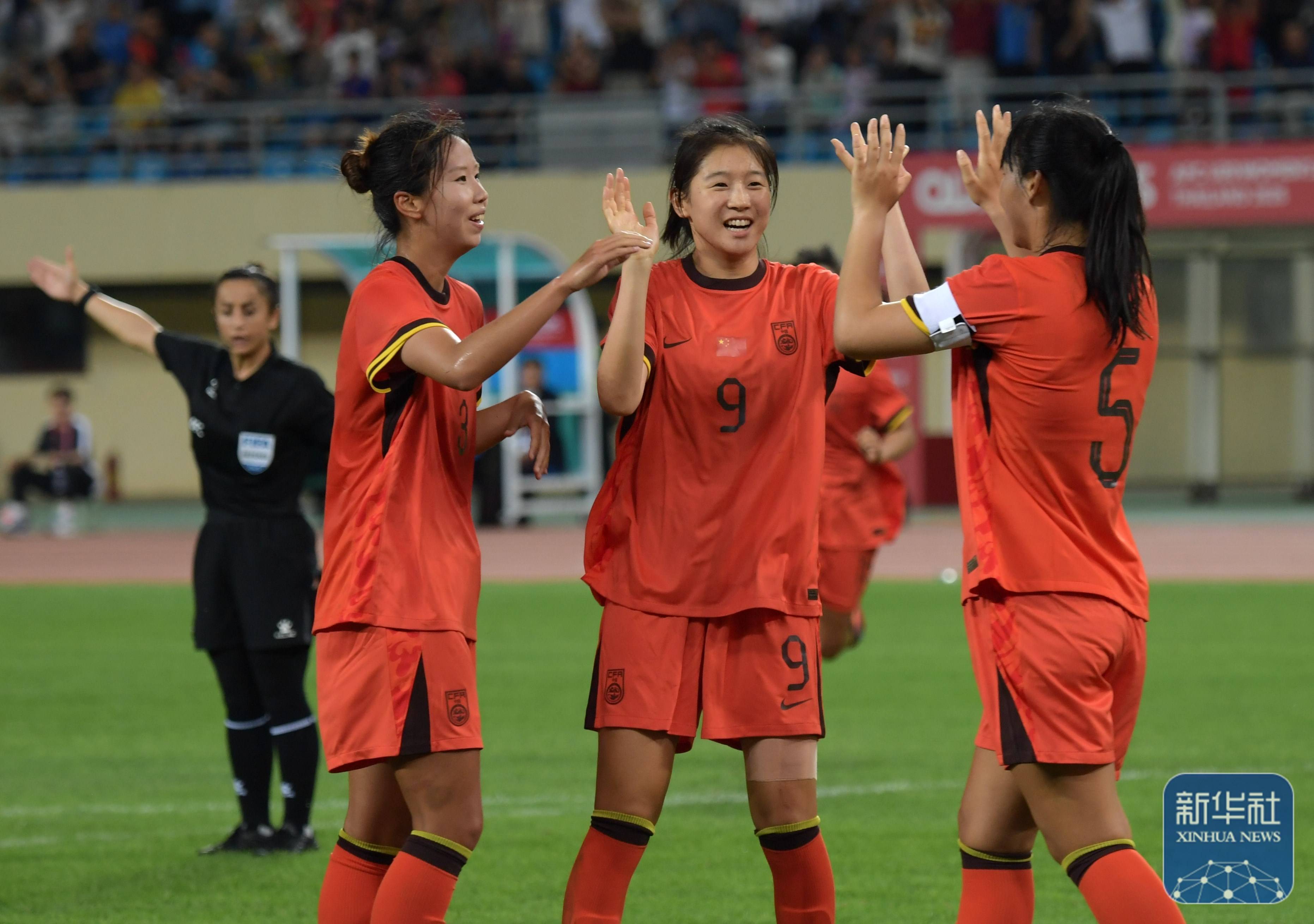 关于中国女足在比赛中势如破竹，取得胜利的信息