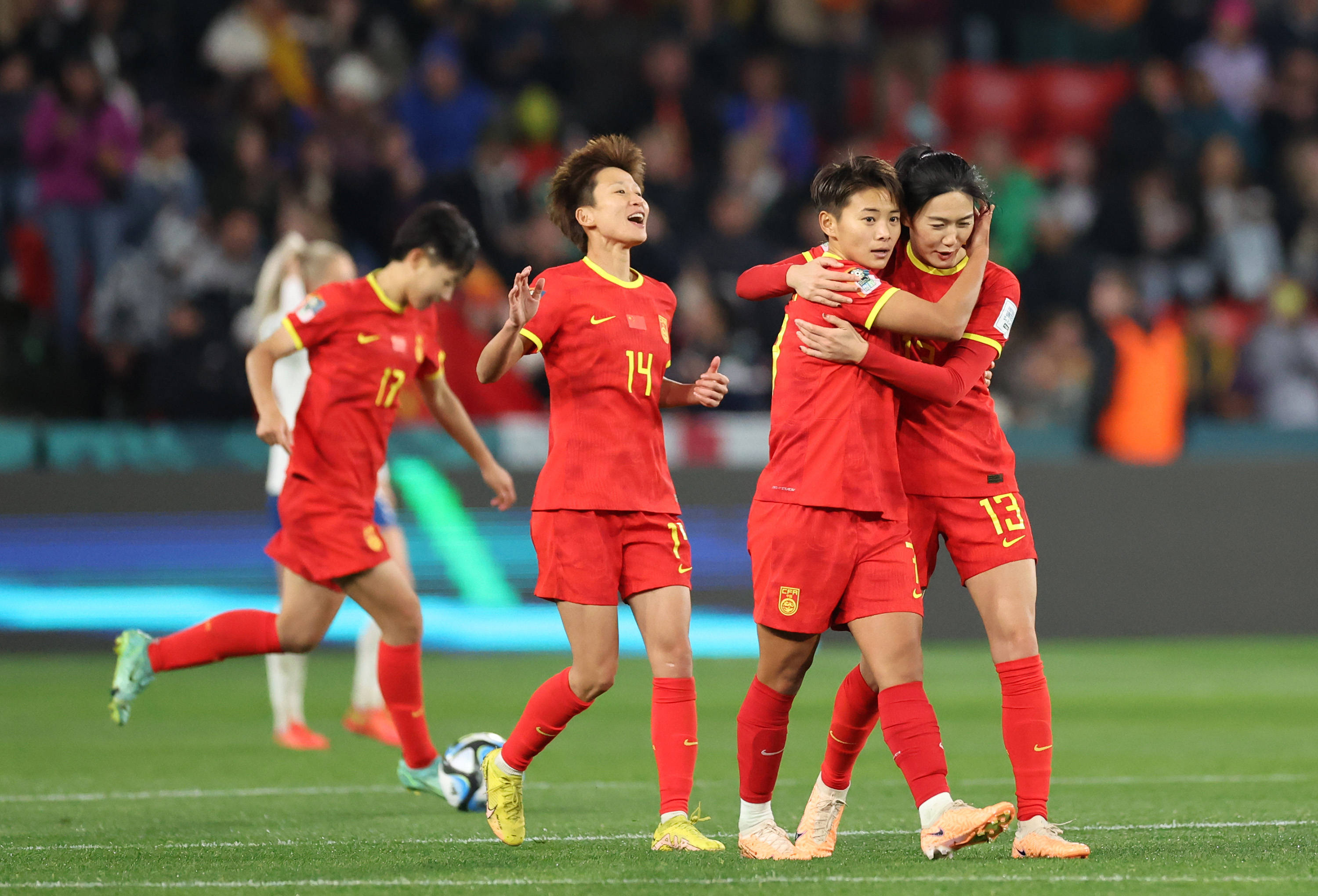 关于中国女足在比赛中势如破竹，取得胜利的信息