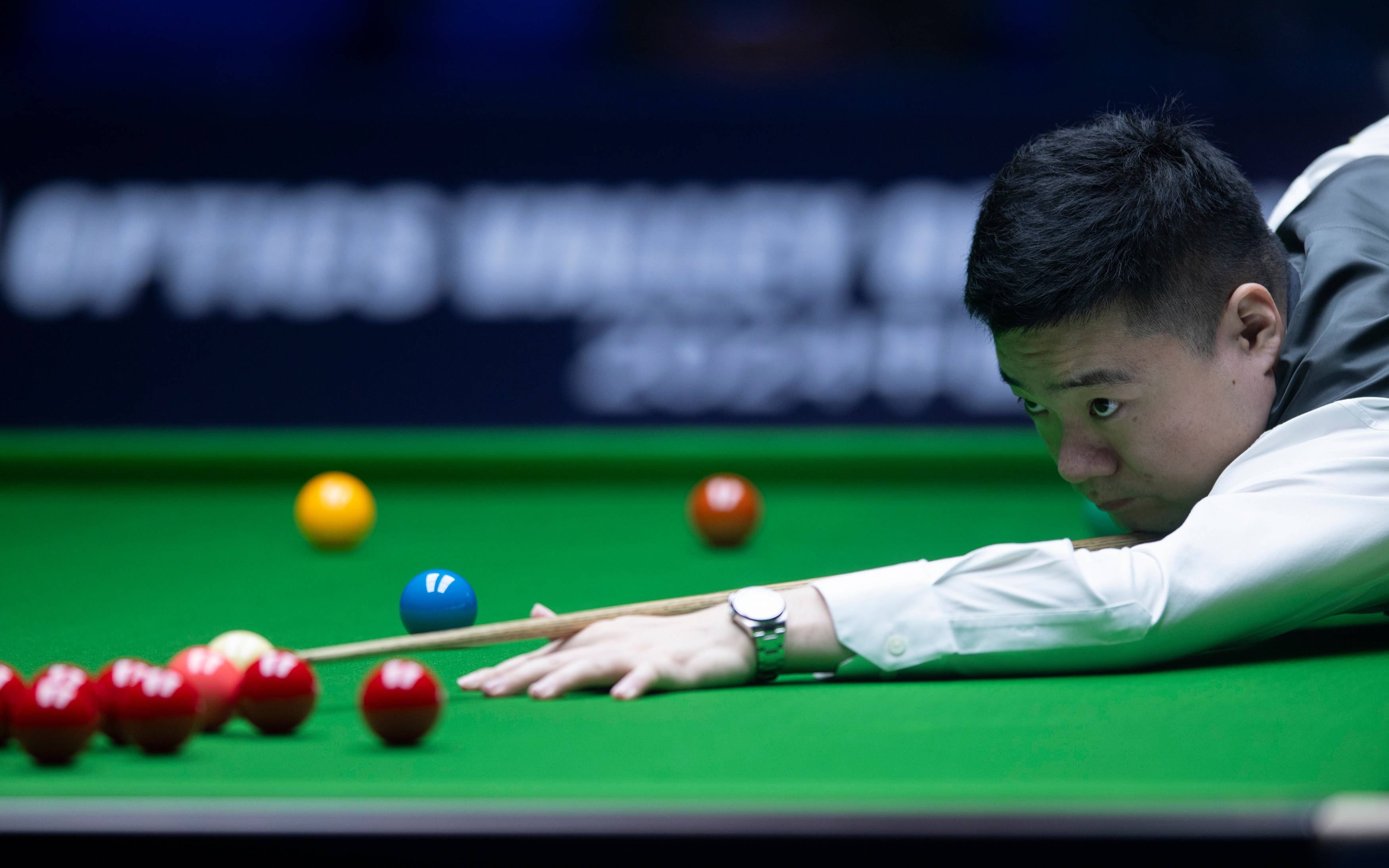 精彩比赛，球员纷纷亮相，技艺一展强势风采的简单介绍