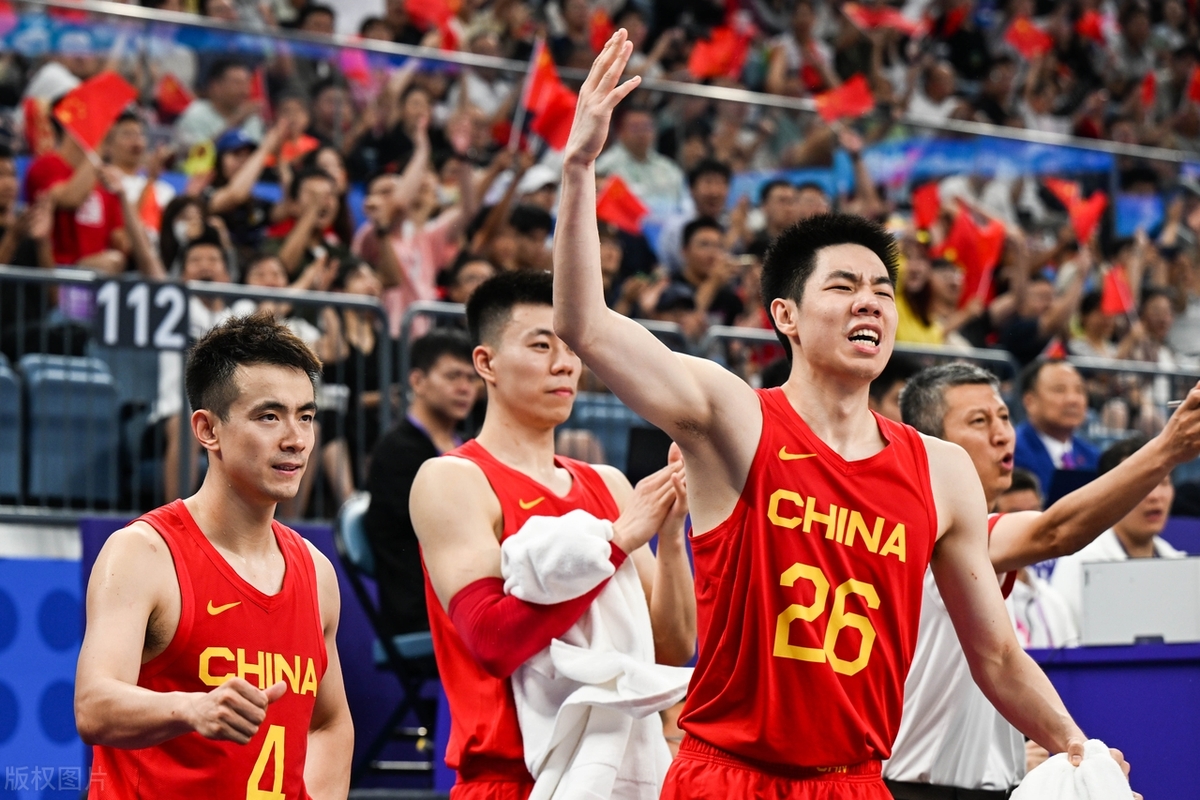 精彩比赛，球员纷纷亮相，技艺一展强势风采的简单介绍