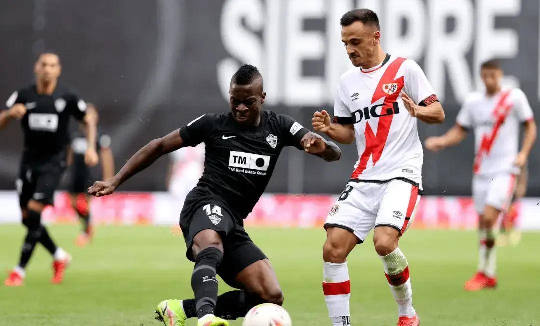 巴伦西亚客场战平奥萨苏纳,保持不败 巴伦西亚客场战平奥萨苏纳,保持不败