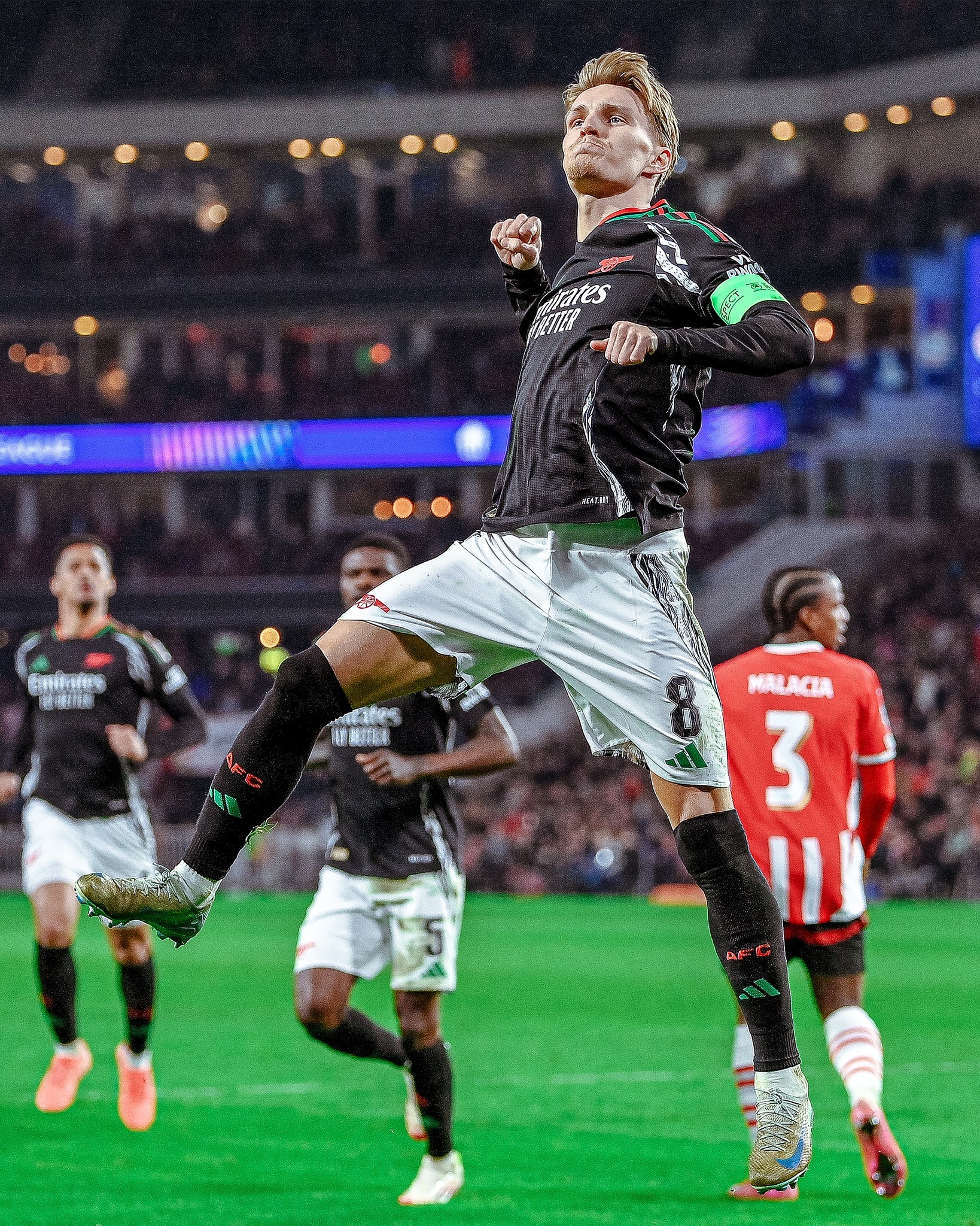 阿森纳前锋状态火爆,破门连连助球队胜利 阿森纳前锋状态火爆,破门连连助球队胜利