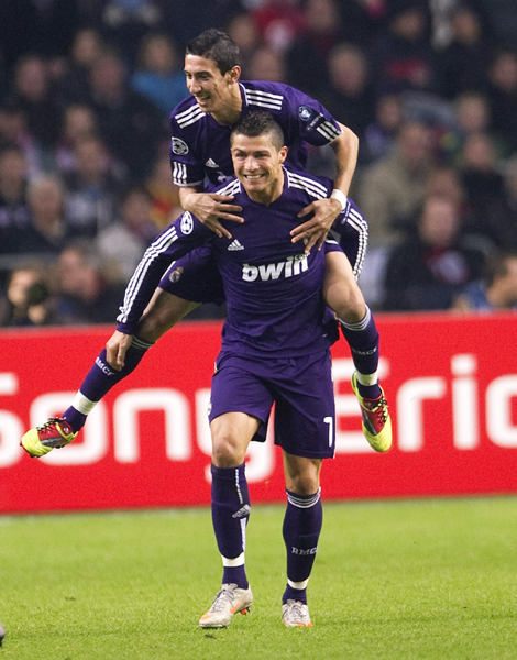 欧洲冠军杯淘汰赛:阿贾克斯对阵皇家马德里的简单介绍 欧洲冠军杯淘汰赛:阿贾克斯对阵皇家马德里的简单介绍