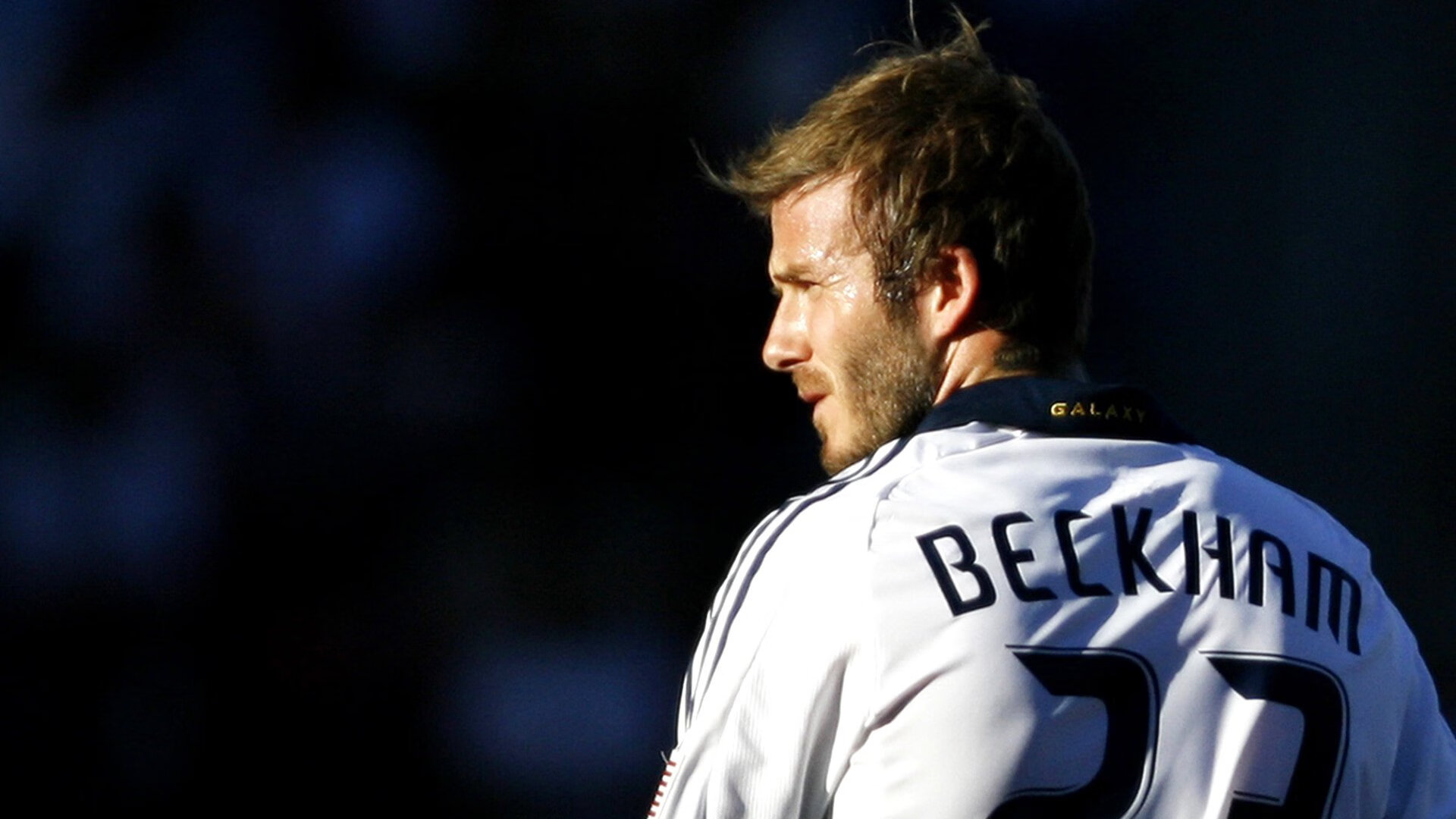 布鲁诺爆发与玻利维亚末节奇迹，足球场上的唯一性瞬间