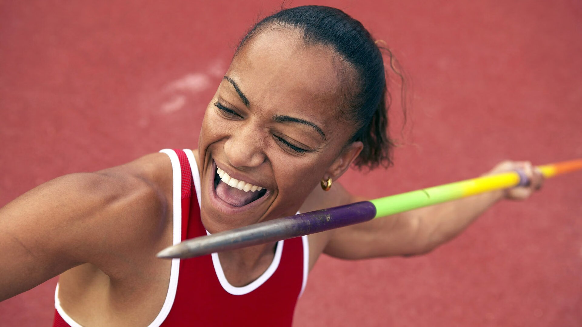 末节之王!小贾伦独揽乾坤,老鹰力克广东队展露冠军相
