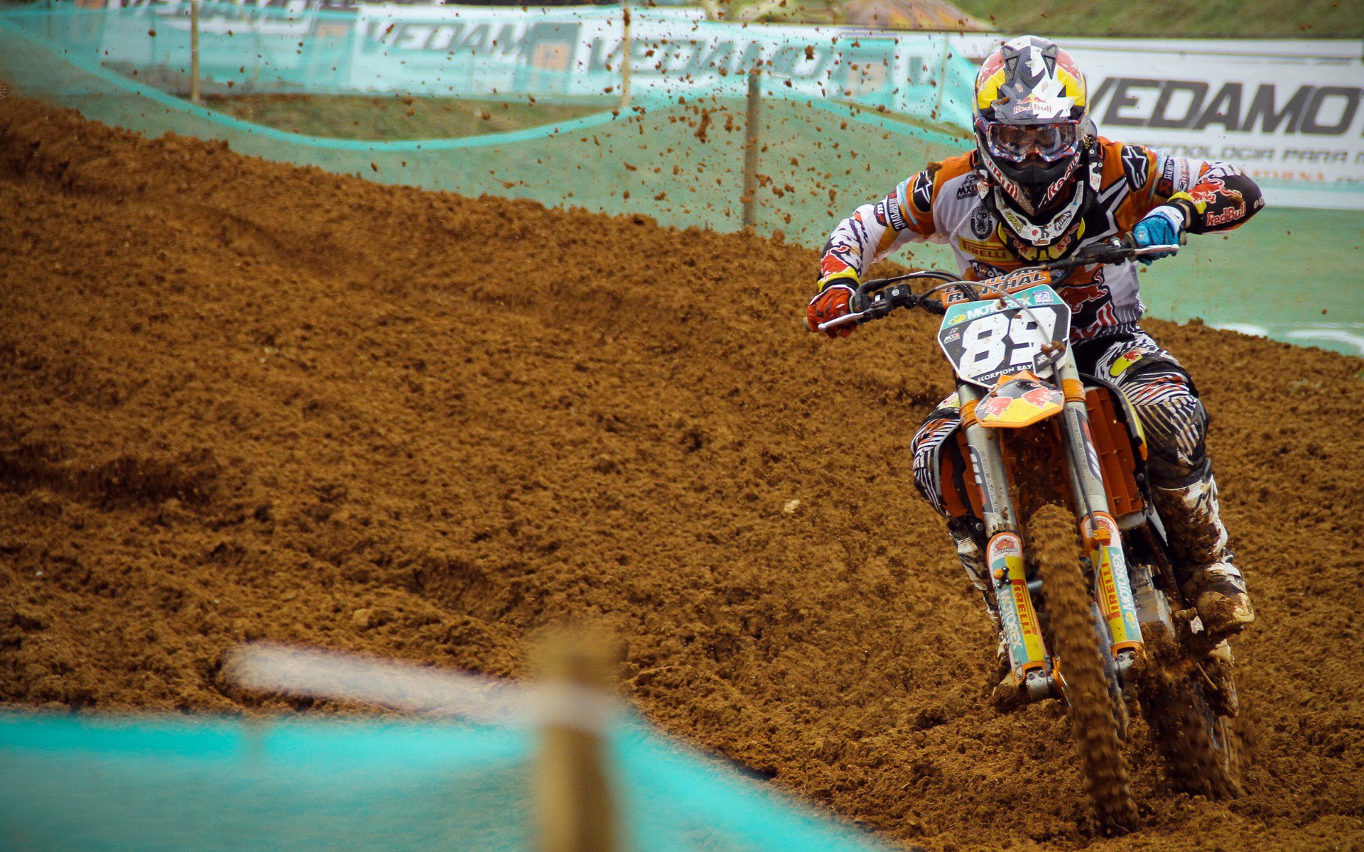 贝林厄姆爆发破局，里昂战术压制破解亚特兰大真蓝黑风暴